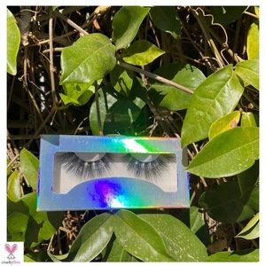 2/$15 Luna Lashes ‘Venus’ Vegan Faux Mink 5d Lashes